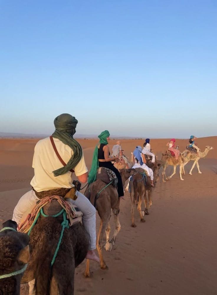 Excursion au Coucher de Soleil et Balade à Dos de Dromadaire dans la Palmeraie de Marrakech